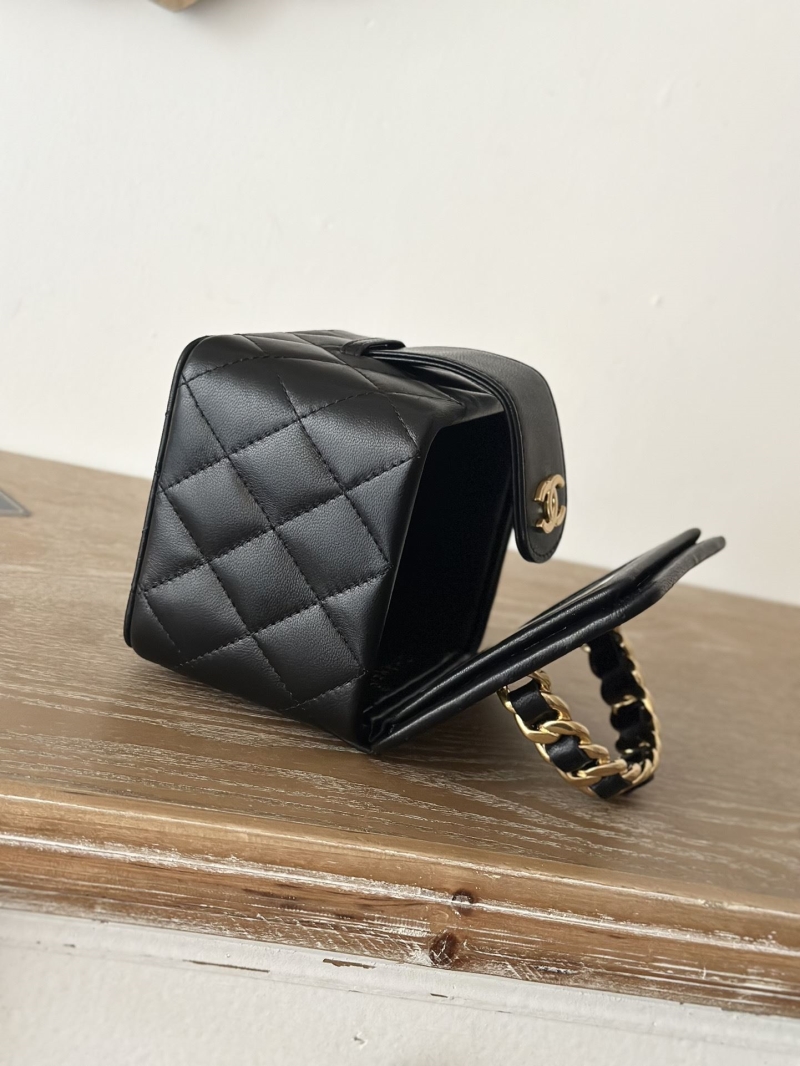 Ch**el cosmetic bags